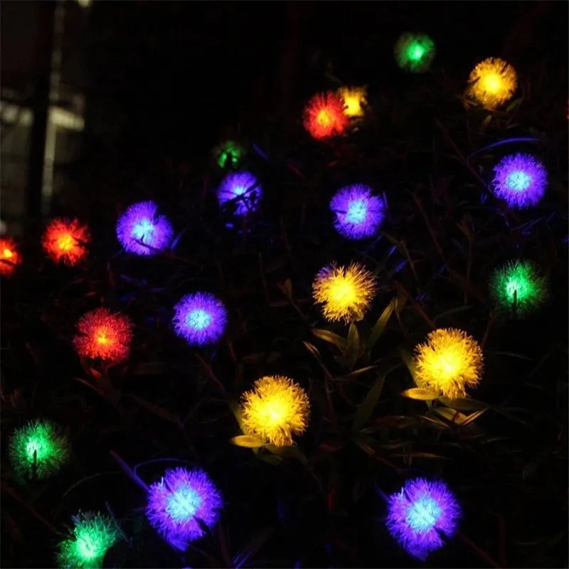 Instalatie solara tip bugarasi de zapada cu 50 leduri multicolor