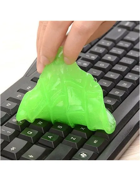 Gel elastic pentru indepartarea murdariei si a