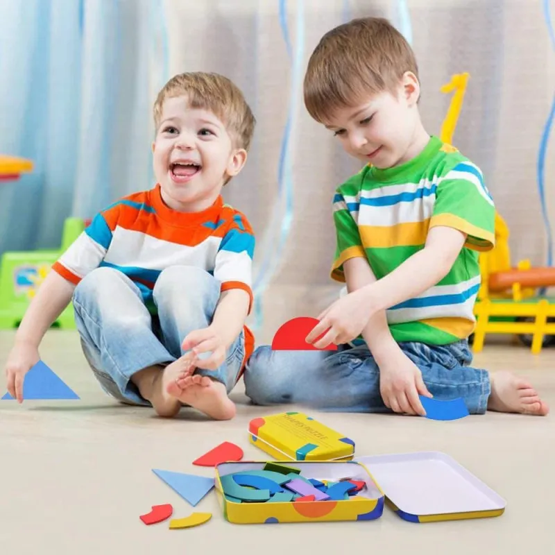 Shapes Puzzle educativ din lemn cu 36 piese din