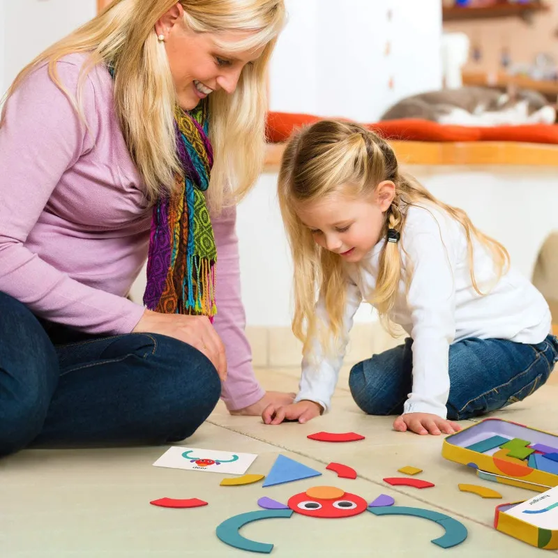 Shapes Puzzle educativ din lemn cu 36 piese din