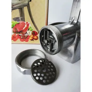 Mașină de tocat carne manuală 2