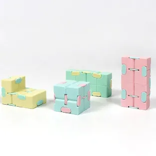 Jucărie Infinity Magic Cube antistres 2