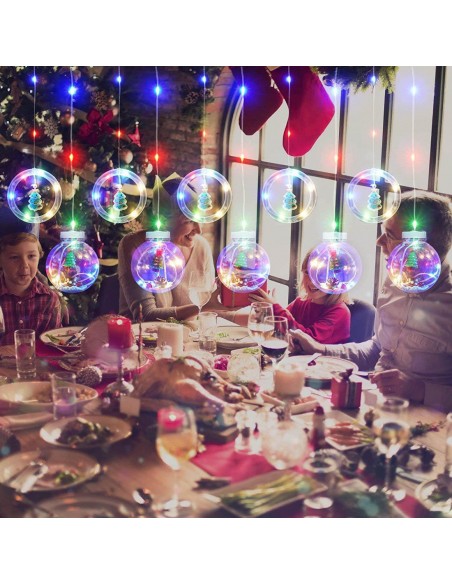 Instalatie perdea cu globuri si cercuri cu braduti, 10