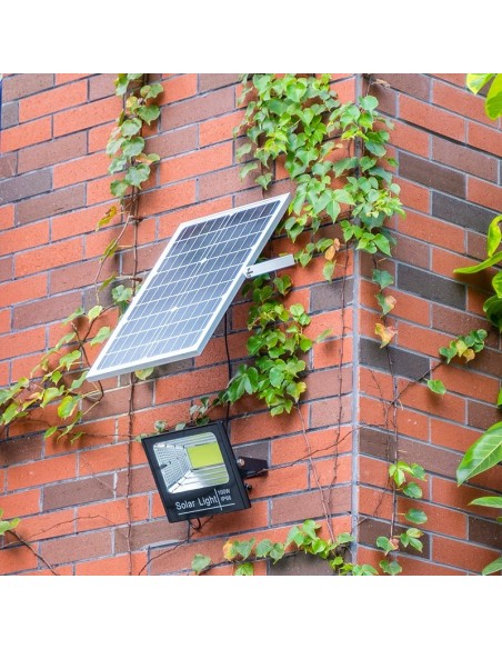 Proiector LED 100W cu panou solar, telecomanda inclusa